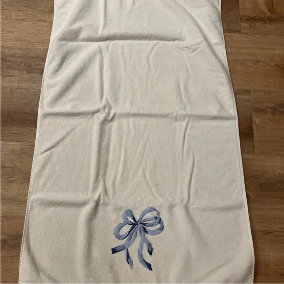 Santens Vintage Feminine Bow Pattern Bath Towel Set Made In USA 41x24 - Picture 7 of 8